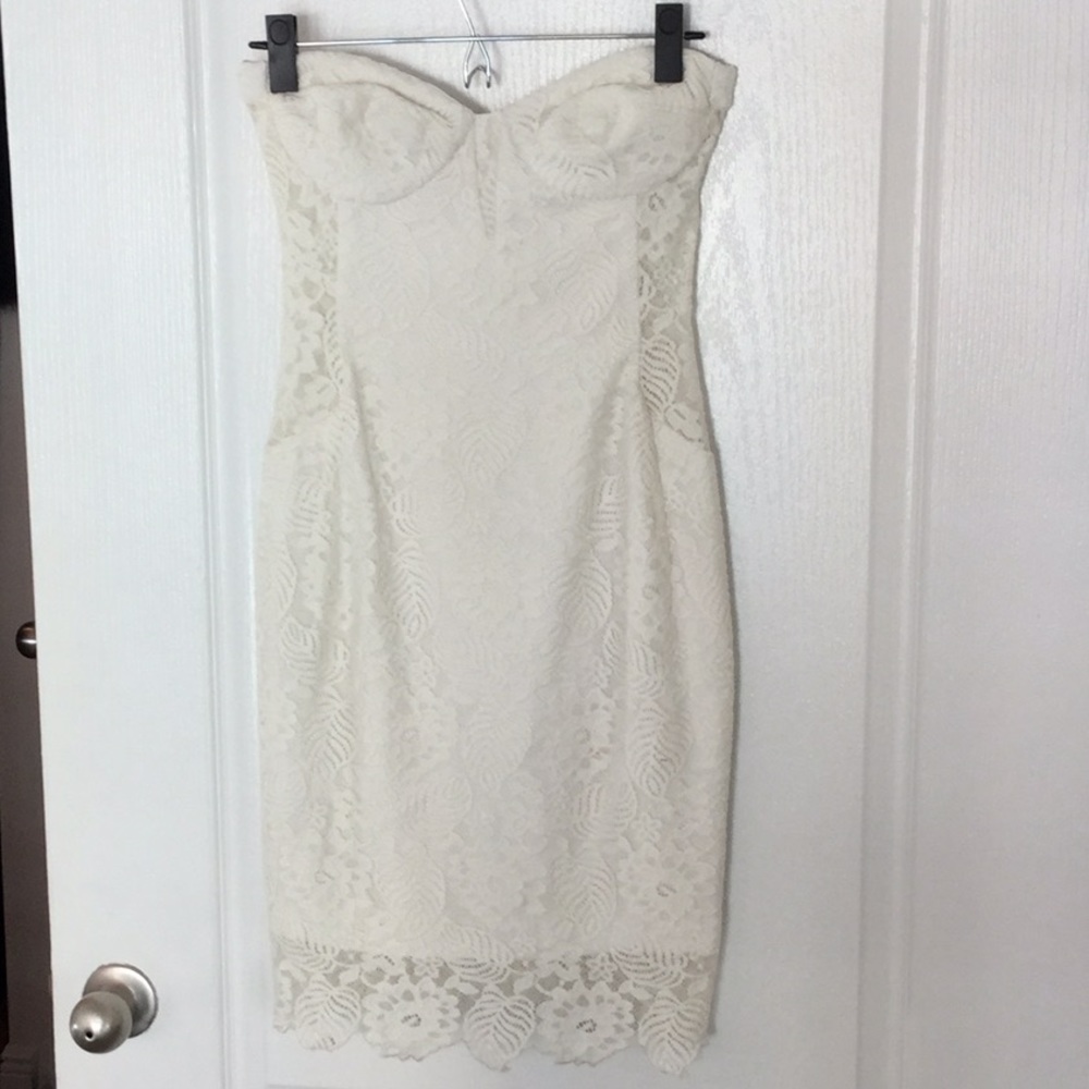 Lace white dress